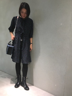 「DIESEL（ディーゼル）のアイテム（シャツワンピース、ブラック系）」を使った、Misakiさん（レディース・158cm）の秋コーディネート