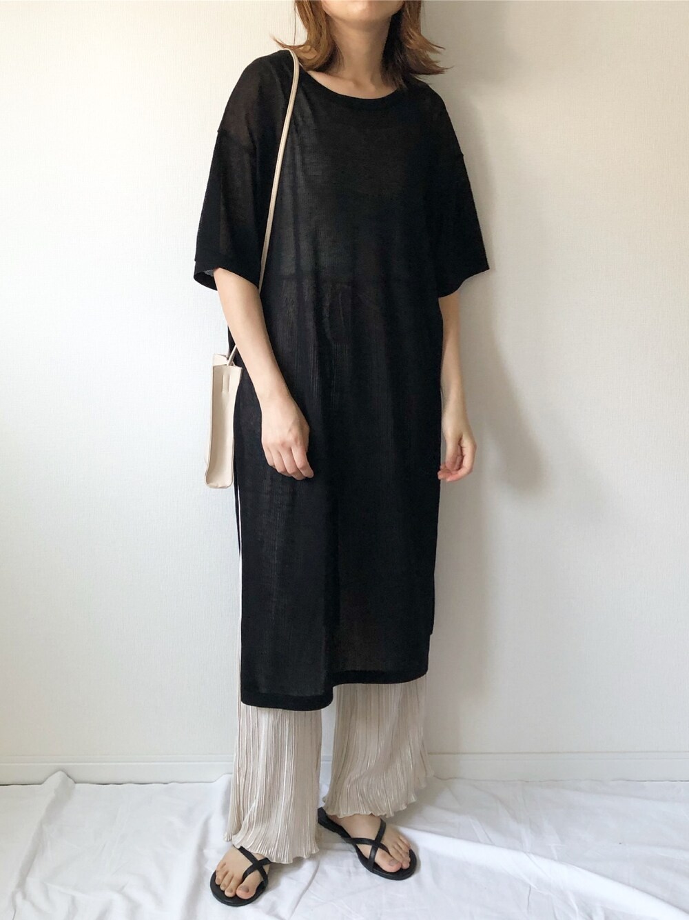 「これが私をアゲる服、ワンピース、サイドスリット、GU、プチプラ、シアー、プリーツパンツ、ダイソー、プチプラコーデ、大人コーデ」｜「GUのアイテム（ワンピース/ドレス、ブラック系）」を使った、𝚔𝚘さん（レディース・160cm）の春コーディネートの1枚目の写真