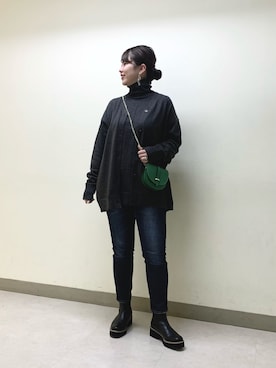 「BARNYARDSTORM（バンヤードストーム）のBARNYARDSTORM / ビッグサイズボタンカーデ（ニット/セーター、グレー系）」を使った、ayanoさん（レディース・162cm）の冬コーディネート