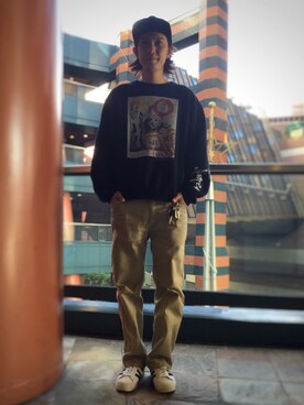 「スエット」｜「アイテム（チノパンツ）」を使った、KENJI KUBOTAさん（メンズ・176cm）の秋コーディネート