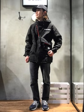 「ショット」｜「アイテム（マウンテンパーカー）」を使った、KENJI KUBOTAさん（メンズ・176cm）の冬コーディネート