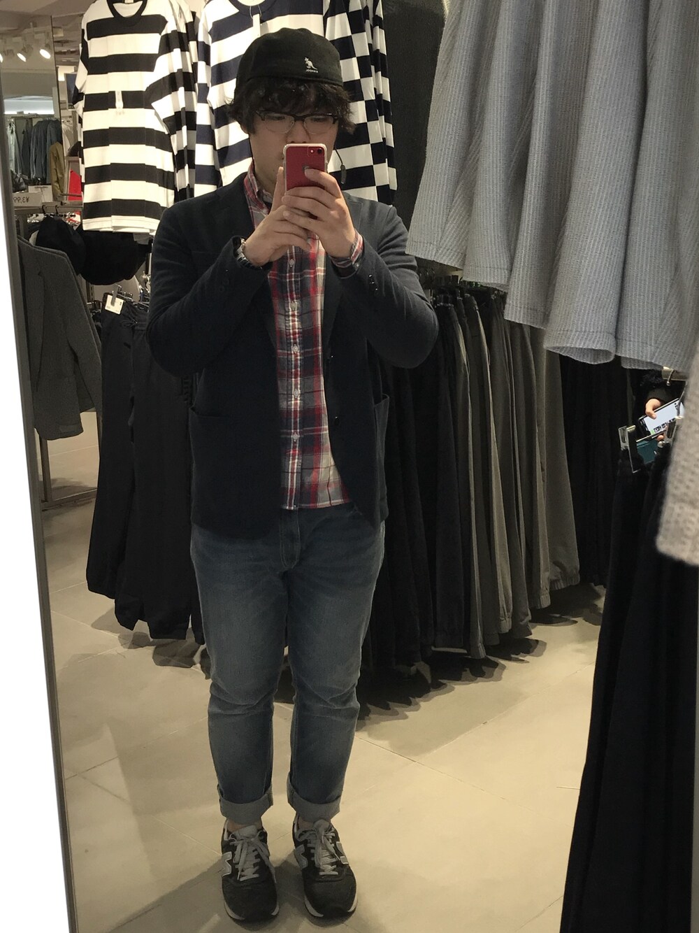 「春コーデ、UNIQLO、INDEPENDENT、BEAMS、GU、New Balance、ダイビング」｜「UNIQLOのアイテム（ノーカラージャケット、ブルー系）」を使った、Masanobu さん（メンズ・171cm）の春コーディネートの1枚目の写真