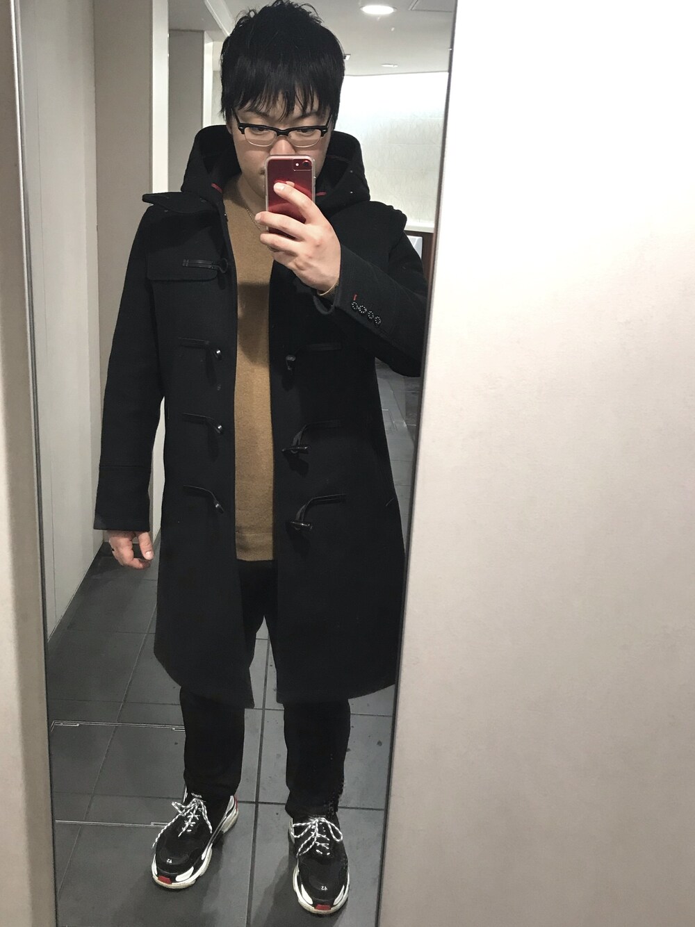 「シンプルコーデ、LOVELESS、UNIQLO、BALENCIAGA、OMEGA、冬、休日スタイル」｜「LOVELESSの【LOVELESS】MENS ダッフルコート（ダッフルコート、ブラック系）」を使った、Masanobu さん（メンズ・171cm）の冬コーディネートの1枚目の写真