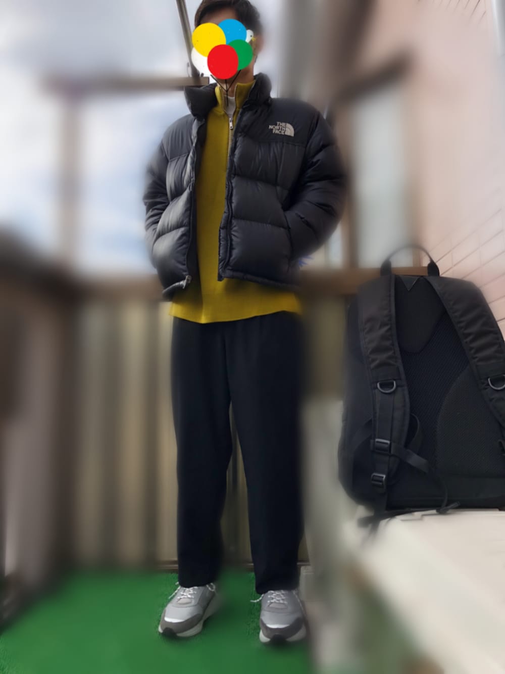 「冬、THE NORTH FACE、UNITED TOKYO、GROBAL WORK、MILKFED.」｜「UNITED TOKYOのレザーダッドスニーカー（スニーカー、グレー系）」を使った、たくみさん（メンズ・174cm）の冬コーディネートの1枚目の写真
