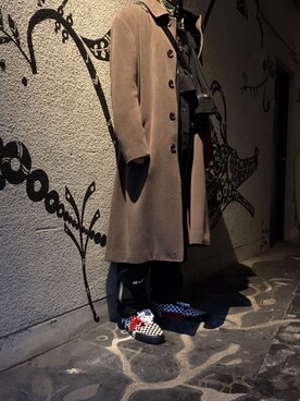 「OFF-WHITE」｜「アイテム（チェスターコート）」を使った、ATKさん（メンズ・174cm）の冬コーディネート