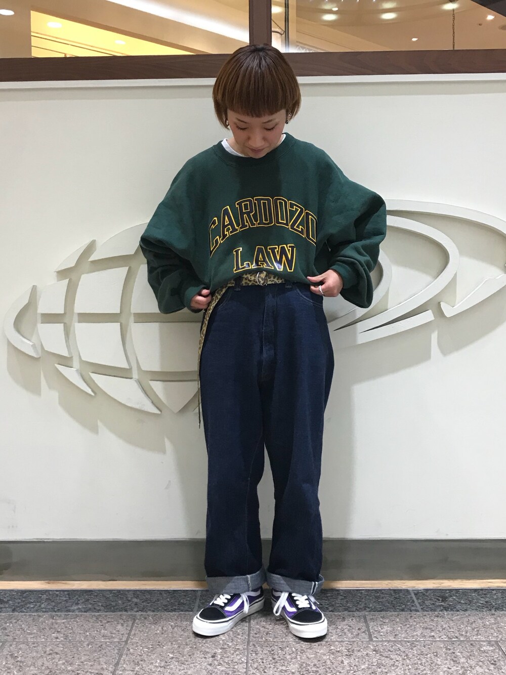 「used、Champion、orslow、VANS、oldskool」｜「BEAMS BOYの【予約】【FUDGE11月号掲載】orslow / Monroe Pants Special（デニムパンツ、ブルー系）」を使った、mariさん（レディース・150cm）の冬コーディネートの1枚目の写真