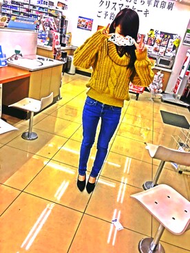 「Levi's（リーバイス）のアイテム（デニムパンツ、ブルー系）」を使った、なーちゃそさん（レディース・161cm）の冬コーディネート
