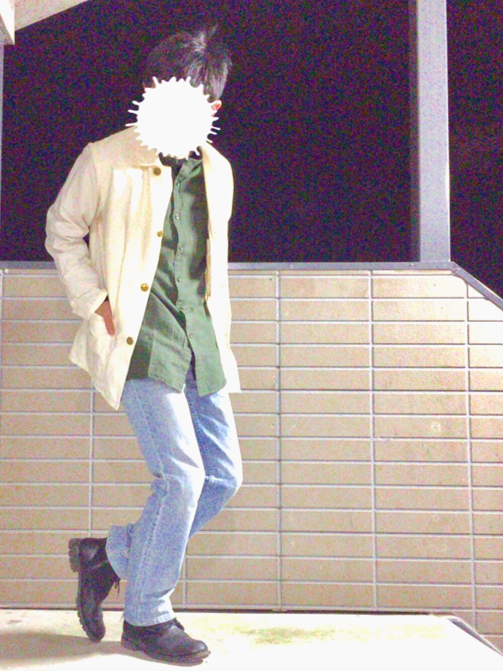 「古着、古着MIX、シンプル、きれいめカジュアル、プチプラ、BLUEBLUE、リーバイス501、ドラフトリーバイス」｜「BLUE BLUEのアイテム（カバーオール、ホワイト系）」を使った、ノルノラさん（メンズ・165cm）の冬コーディネートの1枚目の写真