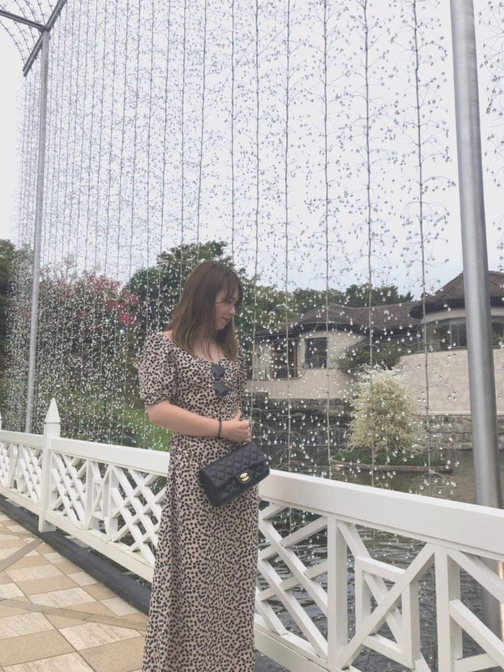 「箱根旅行、ワンピース、Herlipto、シャネル、マークジェイコブス、マトラッセ」｜「Her lip toのアイテム（ワンピース、ベージュ系）」を使った、Mikiさん（レディース・153cm）の秋コーディネートの1枚目の写真