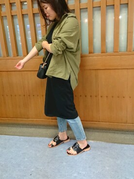 「ZOZO（ゾゾ）のスリムテーパードデニムパンツ［WOMEN］（デニムパンツ）」を使った、Kuroさん（レディース・154cm）の春コーディネート