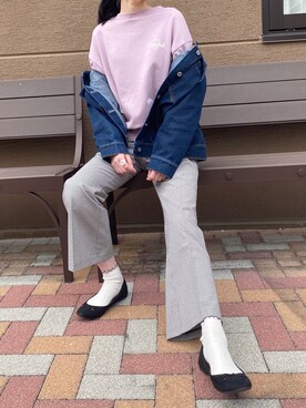 「GU（ジーユー）のアイテム（チノパンツ、グレー系）」を使った、miiさん（レディース・164cm）の春コーディネート