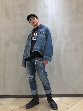 「DIESEL（ディーゼル）のアイテム（ブーツ）」を使った、純 平さん（メンズ・170cm）の秋コーディネート