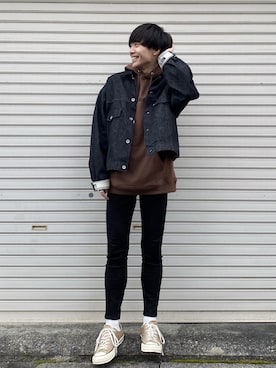 「UNIQLO（ユニクロ）のWOMEN ウルトラストレッチジーンズ（デニムパンツ）」を使った、Ryoさん（メンズ・172cm）の冬コーディネート
