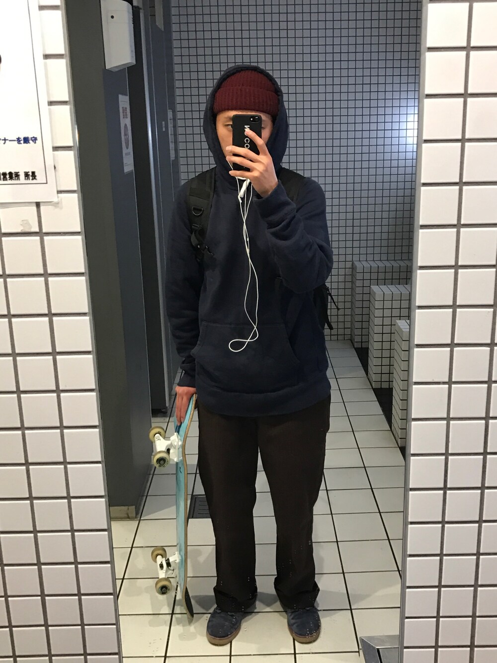 「NEW BALANCEのアイテム（シューズ、ブルー系）」を使った、Tetsuさん（メンズ・171cm）の春コーディネートの1枚目の写真