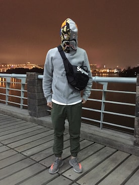 「A BATHING APE（アベイシングエイプ）のアイテム（スタジャン）」を使った、Weng Tangさん（メンズ・178cm）の春コーディネート