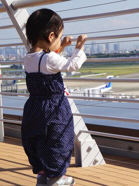 「babyGAP（babyGAP）のアイテム（オールインワン・サロペット、ブルー系）」を使った、ななさん（キッズ）の秋コーディネート