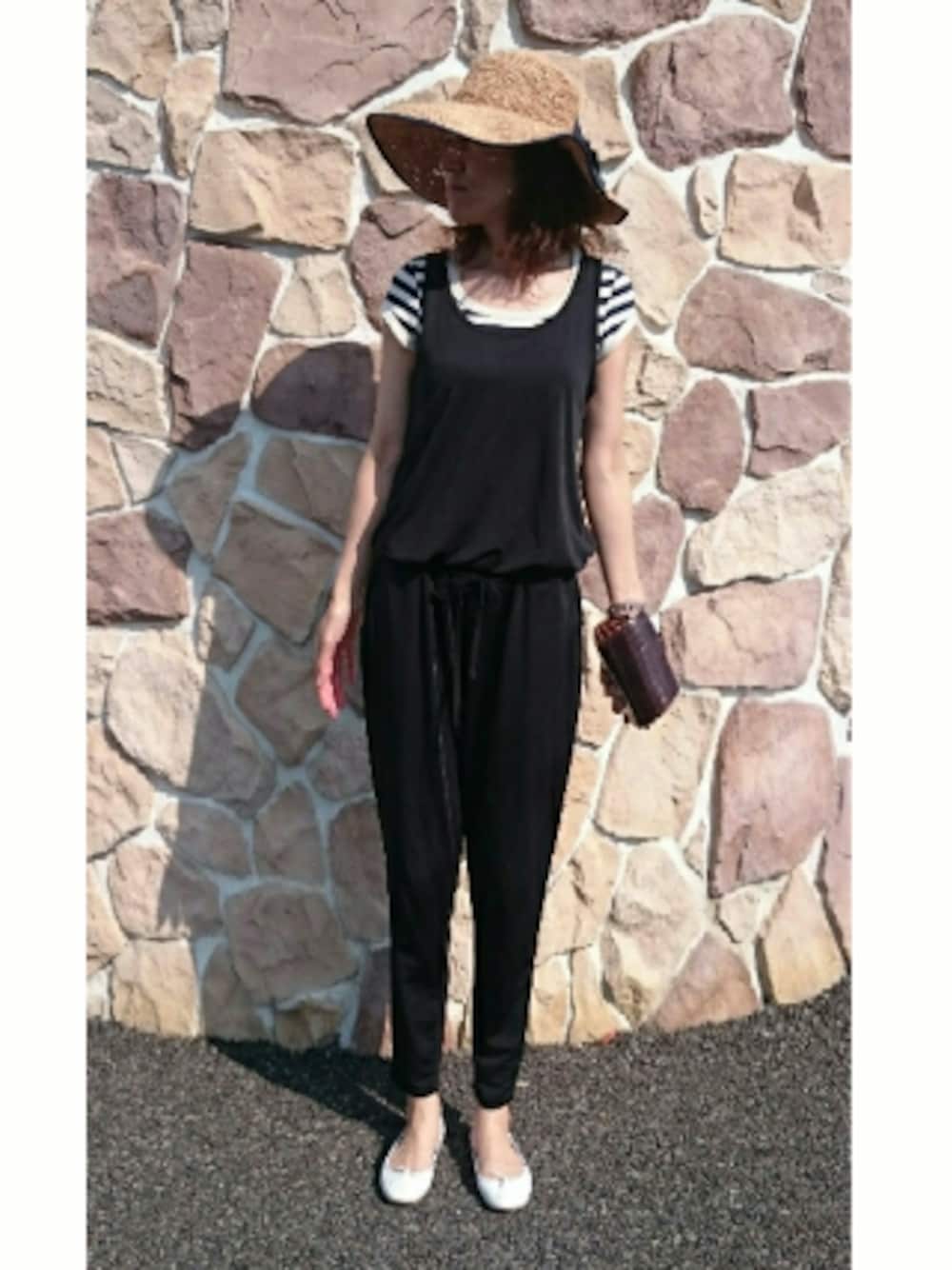 「レペット、オールインワン、休日スタイル、プチプラコーデ、casual」｜「Repettoのアイテム（バレエシューズ、ブラック系）」を使った、あんころさん（レディース・158cm）の夏コーディネートの1枚目の写真