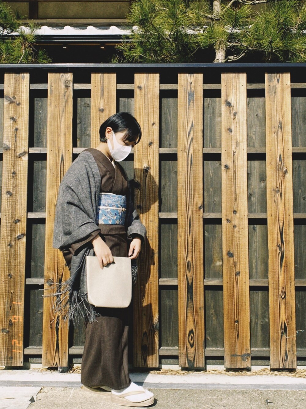 「着物、着物コーデ」｜「Hender Schemeのアイテム（ハンドバッグ、ベージュ系）」を使った、reiiさん（レディース・154cm）の冬コーディネートの1枚目の写真