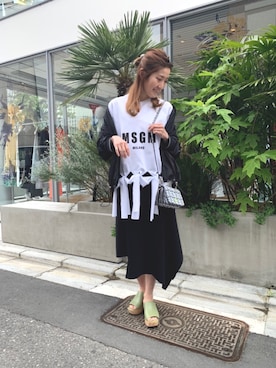「MSGM（エムエスジーエム）のアイテム（バッグ）」を使った、ともみさん（レディース・158cm）の春コーディネート