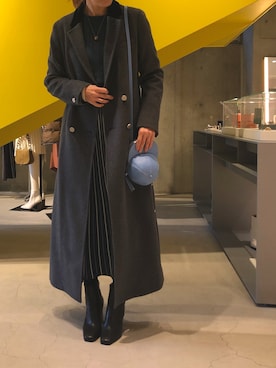 「JW Anderson（ジェイダブリューアンダーソン）のアイテム（バッグ）」を使った、ともみさん（レディース・158cm）の冬コーディネート