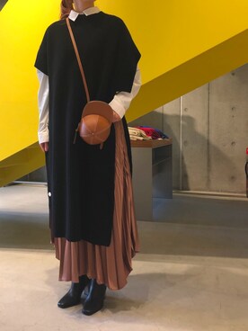 「JW Anderson（ジェイダブリューアンダーソン）のアイテム（バッグ）」を使った、ともみさん（レディース・158cm）の冬コーディネート