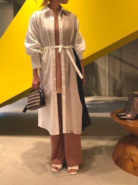 「ラメニット」｜「アイテム（シャツワンピース）」を使った、ともみさん（レディース・158cm）の春コーディネート