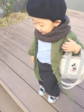 「スヌード」｜「アイテム（その他アウター）」を使った、1t.ichiiiTa..𖤐˒˒さん（キッズ・90cm）の秋コーディネート