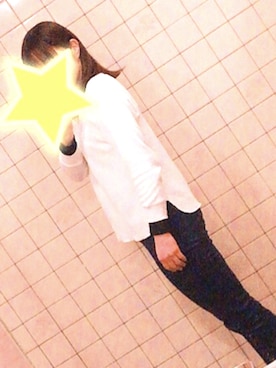 「UNIQLO（ユニクロ）のワッフルVネックT（長袖）（Tシャツ/カットソー、ホワイト系）」を使った、shi_naroさん（レディース・161cm）の冬コーディネート