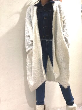 「AIC.（エーアイシー）のA.I.C プードルニットカーディガン（カーディガン/ボレロ、ホワイト系）」を使った、Haruさん（レディース・152cm）の冬コーディネート