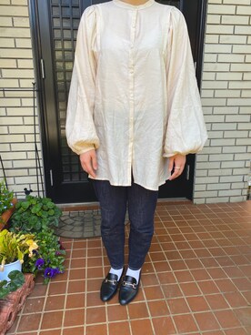 「select MOCA（セレクトモカ）の柔らかく履きやすいフェイクレザーゴールドビット付きローファー（ローファー）」を使った、megさん（レディース・160cm）の春コーディネート