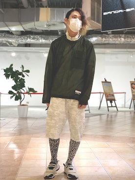 高田さんの「フロント カーゴ クロップドパンツ/FRONT CARGO CROPPED PANTS」を使ったコーディネート