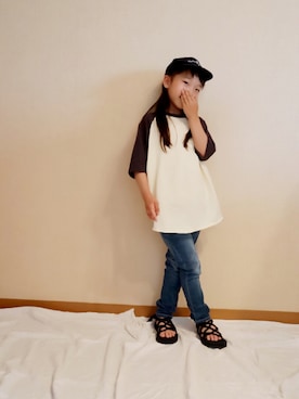 「CIAOPANIC TYPY（チャオパニックティピー）のアイテム（サンダル）」を使った、satasomeさん（キッズ・122cm）の夏コーディネート