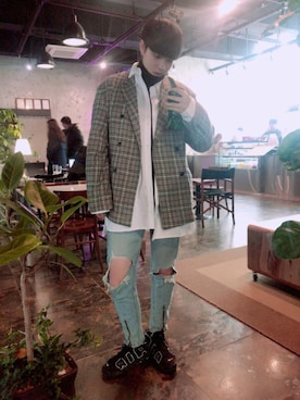 「寒い」｜「アイテム（デニムジャケット）」を使った、スジンさん（レディース・174cm）の冬コーディネート