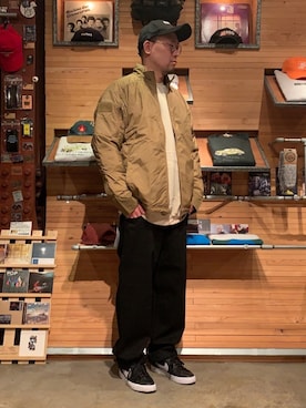 「WILD THINGS（ワイルドシングス）のアイテム（ミリタリージャケット）」を使った、BENCHさん（メンズ・178cm）の春コーディネート