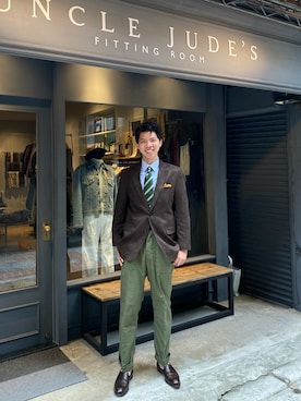 「DRAKE'S（ドレイクス）のアイテム（その他）」を使った、Ling-Chiao Huangさん（メンズ・180cm）の春コーディネート