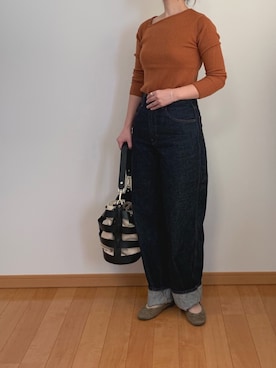 「UNIQLO（ユニクロ）のハイライズワイドストレートジーンズ（デニムパンツ）」を使った、yuuuuuさん（レディース・162cm）の春コーディネート