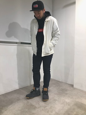 「Levis」｜「アイテム（ナイロンジャケット）」を使った、ナリタマンさん（メンズ・172cm）の秋コーディネート