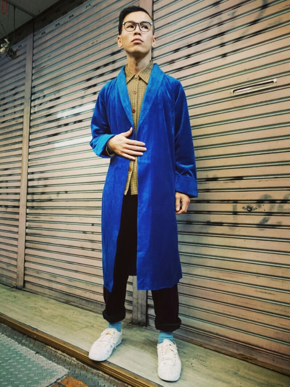 「TWOXPIECE、vintageshop、新竹市文昌街中正台夜市第六街245號、二手救春秋、ootd、vintage、nogender、England、LONDON、day20161229」｜「TWO PIECE 二手屋のアイテム（ダウンジャケット/コート、ブルー系）」を使った、TWO PIECE 丫撇さん（メンズ・171cm）の冬コーディネートの1枚目の写真
