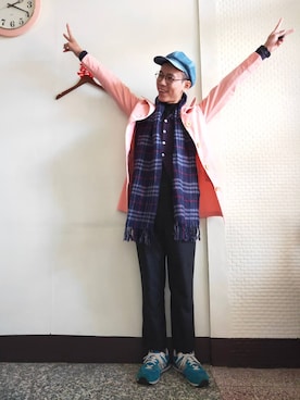 「アイテム（トレンチコート、ピンク系）」を使った、TWO PIECE 丫撇さん（メンズ・171cm）の冬コーディネート