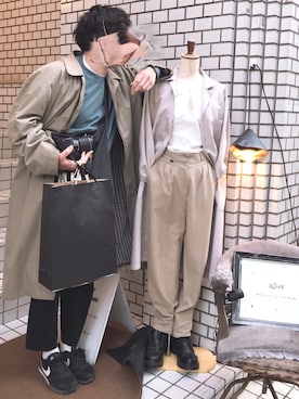 「MHL.」｜「アイテム（トレンチコート）」を使った、たくさん（メンズ・175cm）の春コーディネート