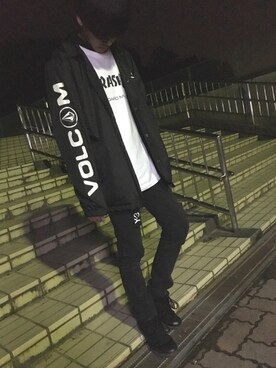 「VOLCOM」｜「アイテム（ナイロンジャケット）」を使った、ゆーすけ☺︎︎ ゆなさん（メンズ・171cm）の冬コーディネート