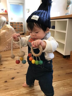 「COMME CA ISM（コムサイズム）のアイテム（オールインワン・サロペット）」を使った、cocotaroさん（キッズ・70cm）の冬コーディネート