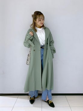 「ハイウエストデニム」｜「アイテム（トレンチコート）」を使った、mihoさん（レディース・156cm）の冬コーディネート