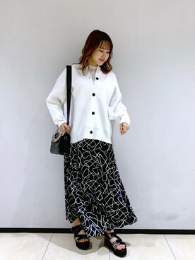 「タートルネック」｜「アイテム（タンクトップ）」を使った、mihoさん（レディース・156cm）の春コーディネート