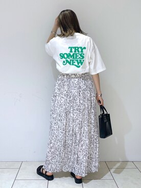 「バックロゴ」｜「アイテム（サンダル）」を使った、mihoさん（レディース・156cm）の夏コーディネート