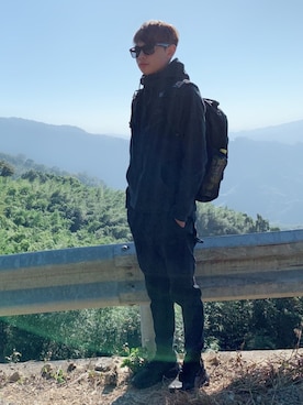 「NIKE SPORTSWEAR（ナイキスポーツウェアー）のアイテム（ブラック系）」を使った、D0Godさん（メンズ・174cm）の秋コーディネート