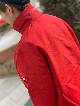 「TOMMY HILFIGER」｜「アイテム（ナイロンジャケット）」を使った、おたけさん（メンズ・174cm）の春コーディネート