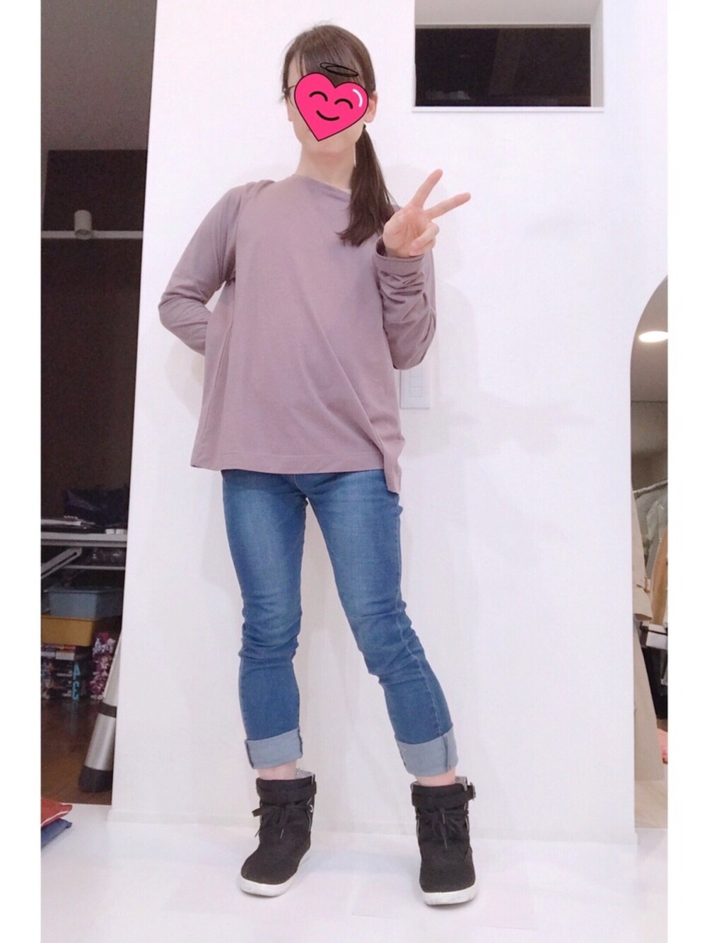「osharewalkerのアイテム（シャツ/ブラウス、ピンク系）」を使った、みかさん（レディース・167cm）の春コーディネートの1枚目の写真