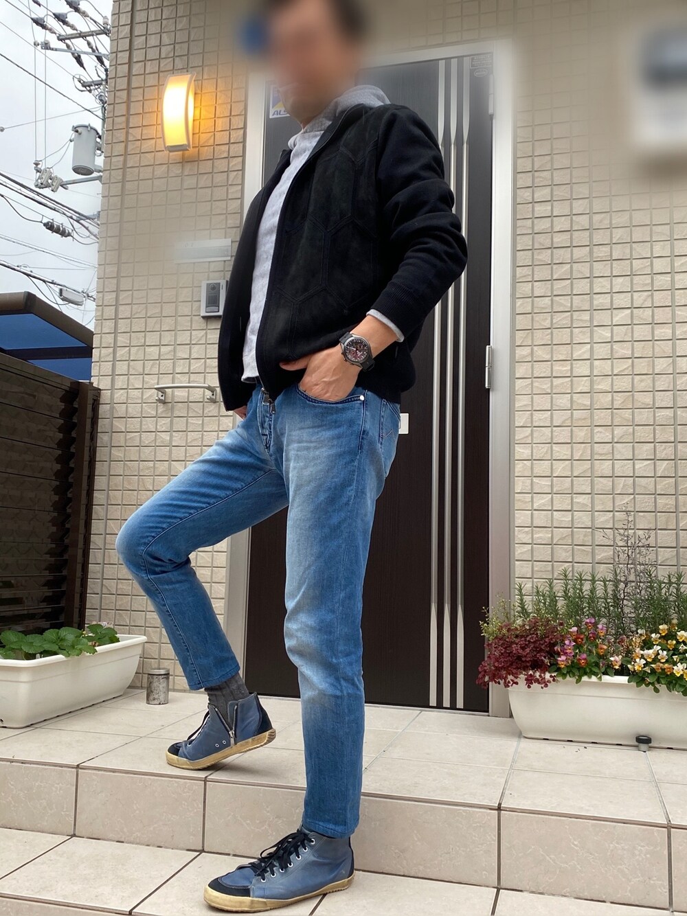 「年末WEAR感謝祭、おしゃれさんと繋がりたい、オトナカジュアル、ヒューゴボス、ナノユニバース、いいね、save、フォローお願いします🤑、フォローミー、ブルゾン、モノトーン」｜「HUGO BOSSのアイテム（ブルゾン、ブラック系）」を使った、zizitownさん（メンズ・175cm）の冬コーディネートの1枚目の写真