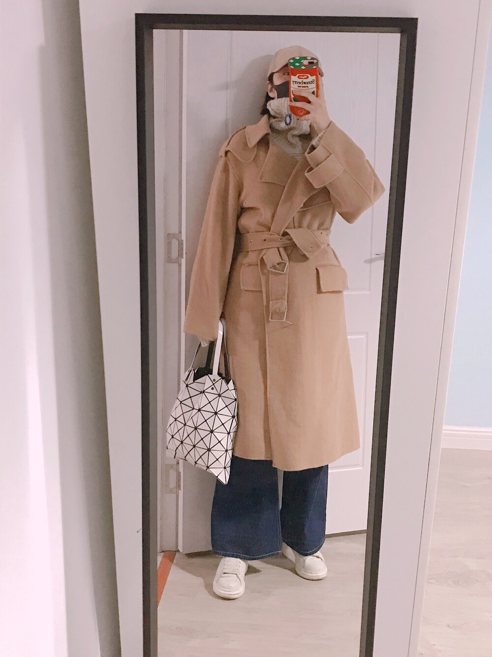 「winter、冬コーデ、beige、simple、mixxmix、ニット帽」｜「fano studioのアイテム（ダッフルコート、ベージュ系）」を使った、SandraWhoooさん（レディース・167cm）の冬コーディネートの1枚目の写真